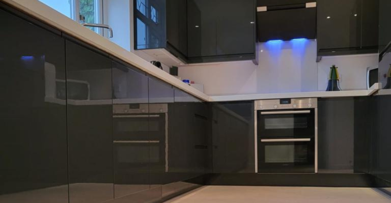 After Image of a kitchen once Jaxon Rose Makeovers have completed the makeover